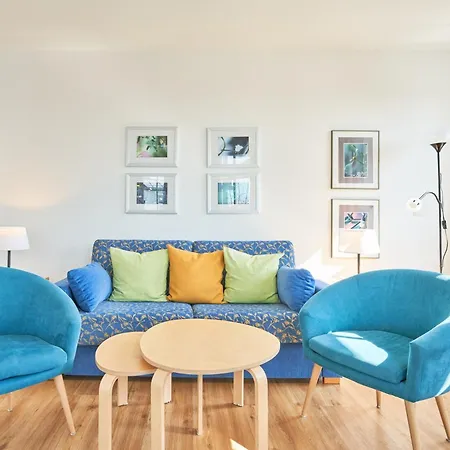 727, Seepark Apartment *